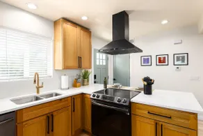 The Coop- Luxury guest house with ideal location - Image 2