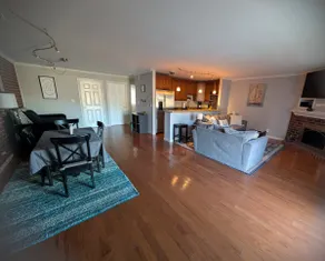Quaint, quiet condo minutes from Lake Geneva - Image 2