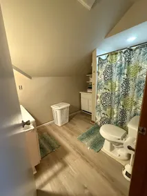Cozy Cottage on New London - Image 4