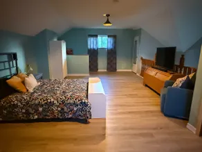 Cozy Cottage on New London - Image 3