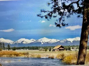 Cozy Montana relaxation of a lifetime. - Image 4