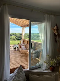 Valley View & Sauna Retreat - Image 2
