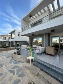 Cheerful 3-Bedroom Holiday home With private pool&garden - Image 2