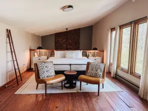 ”Serenity Peak” - Secluded Mid-Century Escape - Image 5
