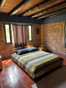 Loft-style mountain retreat - Image 4