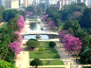 Be comfortable and enjoy the best of the lower city - Image 5