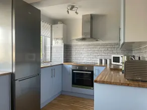 Stylish & Spacious 2 Storey, 3 Bed Apartment - Image 3