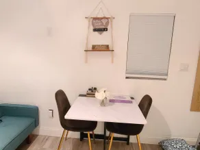 Tiny Hidden Cottage  - Image 4