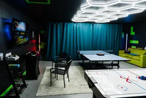 Mayfair group Retreat Pool/GameRoom sleeps 9+ - Image 2