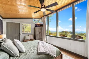 2 Cabins, 100 Mile Views, Hot Tub, 2½ miles to BR - Image 3