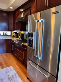 Lovely 2-bedroom loft w/fireplace & chef’s kitchen - Image 5