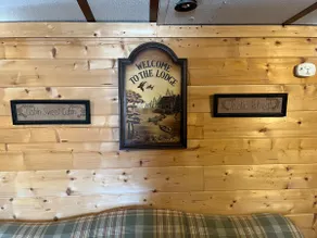 Twin oaks Harbor your dreams King bed - Image 2