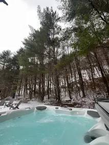 5BR/3BA Epic Mountain Estate: Fire Pit & Jacuzzi - Image 2