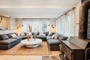 5BR/3BA Epic Mountain Estate: Fire Pit & Jacuzzi - Image 4