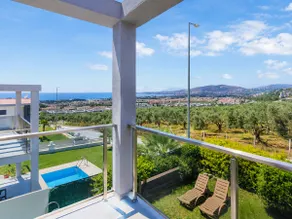 Sea view villa with private pool, 5 mins to beach - Image 3