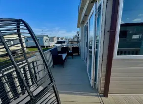 Lyons Winkups Holiday Park Towyn, North Wales static Caravan 3 bedroom sleeps 8 Free Entertainment and Parking Beds made up on arrival PETS WELCOME - Image 2