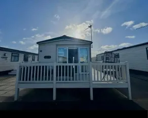Lyons Winkups Holiday Park Towyn, North Wales static Caravan 3 bedroom sleeps 8 Free Entertainment and Parking Beds made up on arrival PETS WELCOME - Image 3