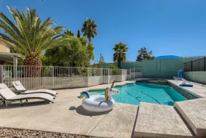 Heated Pool with Cabana & GameRoom 15 Min to Strip - Image 2