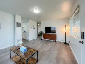 Warm 2b1b Renton House/15 mins to airport - Image 5