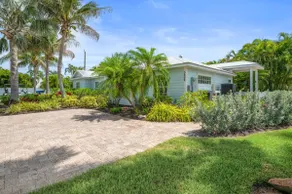 A Villa Paradise by Beach Boutique Rentals - Image 3