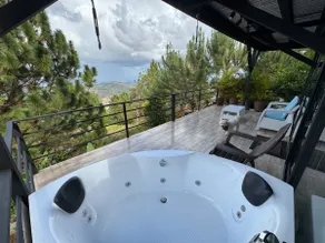 Spectacular Cabin with Ocean and Mountain Views and Jacuzzi - Image 5