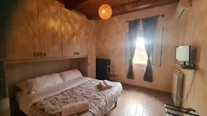 B&B in Sabina Vacation Homes with Garden - Image 4