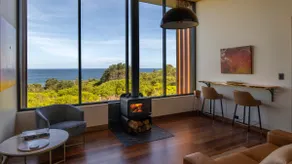 Little Beach Co hot tub villa - Image 2