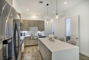 Newly-Built Luxury Galleria Area Townhome! - Image 4