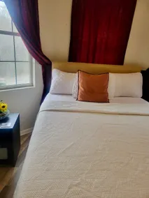 Amazing 2 Bedroom Apt/ fully equipped kitchen - Image 3