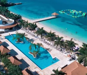 Reina Del Mar: 1BR + pool + beach access + sea views - Image 2