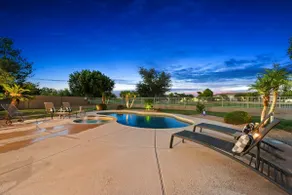 Golf Course home with FREE Heated Pool and Spa! - Image 4