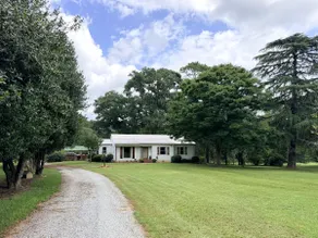 The Farmhouse | A quiet, country retreat - Image 3