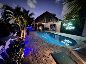 Waterfront Oasis! 2 miles to beach/HTD Pool - Image 2