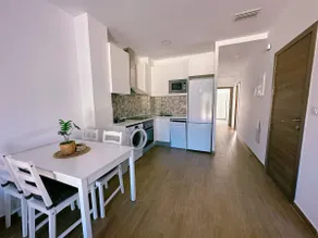 Melissa's apartment in the city center on Gran Vía, family apartment. - Image 3