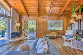 Lovely Oakhurst Cabin w/ Deck & Mtn Views! - Image 5