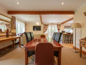 Riverside Cottage-UK41439 - Image 4
