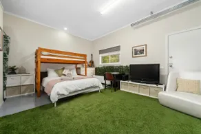 Johns Place San Remo Studio Couples Surfers Pets - Image 3