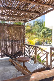 LAMAU-Beachfront House, San Crisanto, Yuc. - Image 3