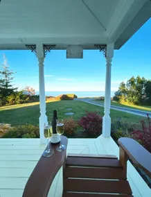 Charming century-old house facing the sea - Image 4