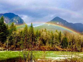 Riverside Ranch Retreat on the Skykomish River - Image 3