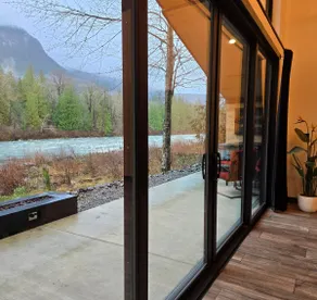 Riverside Ranch Retreat on the Skykomish River - Image 2