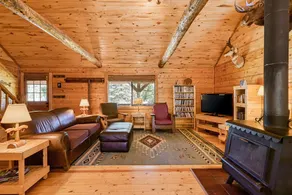 Grand 3BR Riverfront Dog Friendly - Image 3