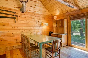 Grand 3BR Riverfront Dog Friendly - Image 5