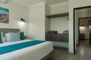 Penthouse Without Dining Room | Heated Pool - Image 3