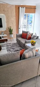 Spacious, Downtown, All-Inclusive, free parking. - Image 2