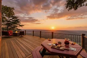 Stone Ledge Refuge with private hot tub - Image 4