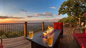 Stone Ledge Refuge with private hot tub - Image 5