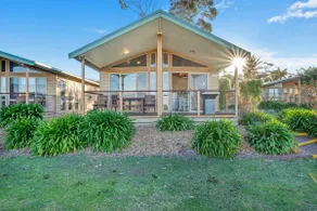Executive Villa - Image 2