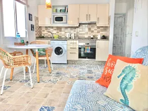 Beach house near the sea with pool - Image 2