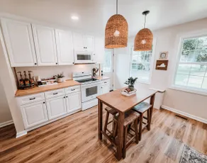 Grey Heron Hideaway • Boho Retreat By Water • Fire Pit • Hike Nearby • Fast Wifi - Image 4